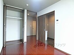 モダンクラウド 103 1階1Kのリビング/ダイニング