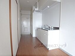 京阪本線 藤森駅 徒歩3分の賃貸マンション 4階2Kのリビング/ダイニング