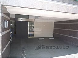 17 / 27