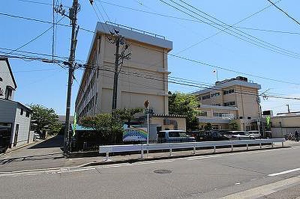 画像21:新潟市立新通小学校(1、652m)