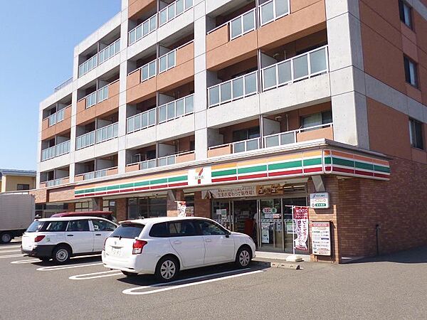 画像24:セブンイレブン新潟小新4丁目店(395m)