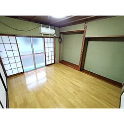 居間