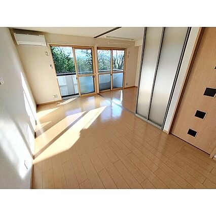 シャルルアモリA_内装_0