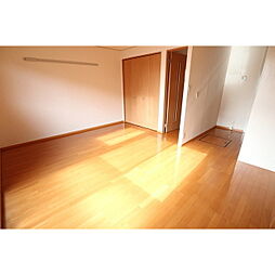 藤Linden 1階ワンルームのリビング/ダイニング