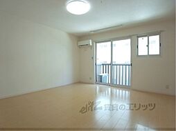 ガーデン・グレイス 2階1LDKのリビング/ダイニング