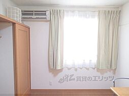 レオパレスまつお 105 1階1Kのリビング/ダイニング