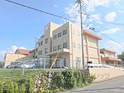 御園小学校まで600メートル