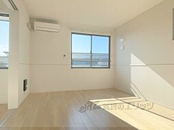 近江鉄道近江本線 彦根口駅 徒歩8分の賃貸アパート 2階1LDKのリビング/ダイニング