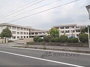 守山北中学校まで2300メートル