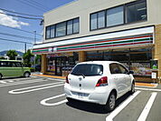 コンビニ「セブンイレブン小田原南鴨宮店まで318m」