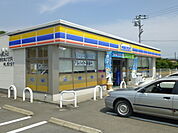 コンビニ「ミニストップ小田原曽我原店まで333m」