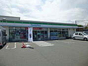 コンビニ「ファミリーマート小田原中町店まで276m」