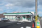 その他「ファミリーマート下堀店まで650m」