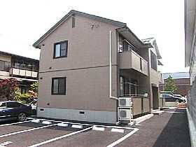 山形県山形市春日町（賃貸アパート2K・1階・43.00㎡） その1