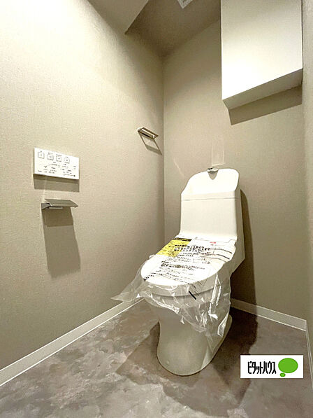 嬉しい温水暖房便座のトイレです