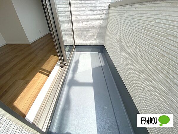 バルコニーを拡大表示