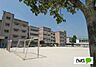 周辺：小学校「松戸市立中部小学校まで573m」