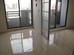 レインボーピア八熊 2階1LDKのリビング/ダイニング