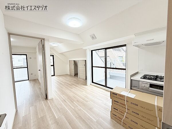 リビング/ダイニングを拡大表示