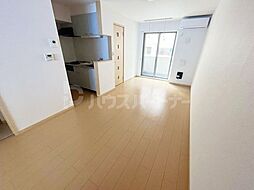 カーサ カルロッサ 101 1階1LDKのリビング/ダイニング