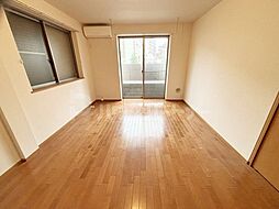 メゾン北綾瀬 1階1Kのリビング/ダイニング