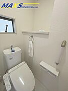 清潔感のあるトイレは24時間換気システム付き！