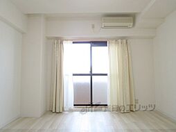 京都市営烏丸線 今出川駅 徒歩18分の賃貸マンション 6階1Kのリビング/ダイニング