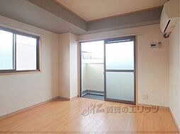 JR山陰本線 円町駅 徒歩8分の賃貸マンション 4階1Kのリビング/ダイニング