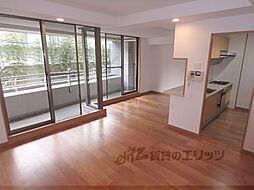 グランクール河原町二条 814 8階3LDKのリビング/ダイニング