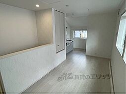 京都市営烏丸線 五条駅 徒歩3分の賃貸一戸建て 1階1LDKのリビング/ダイニング