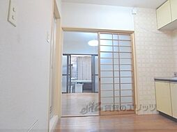 京阪本線 神宮丸太町駅 徒歩12分の賃貸マンション 1階1Kのリビング/ダイニング