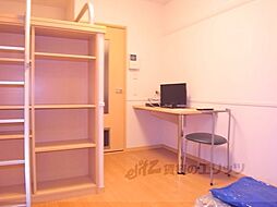 レオパレス鳥羽街道ファミリア 2階1Kのリビング/ダイニング