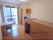 家具付きのお部屋です