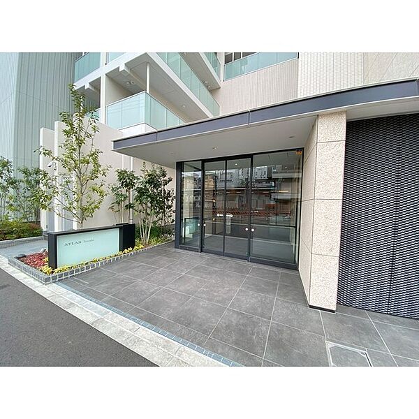建物エントランス