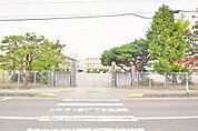 亘理町立逢隈小学校 徒歩6分。 410m