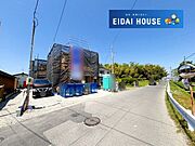 前面道路を含む現地現況外観写真