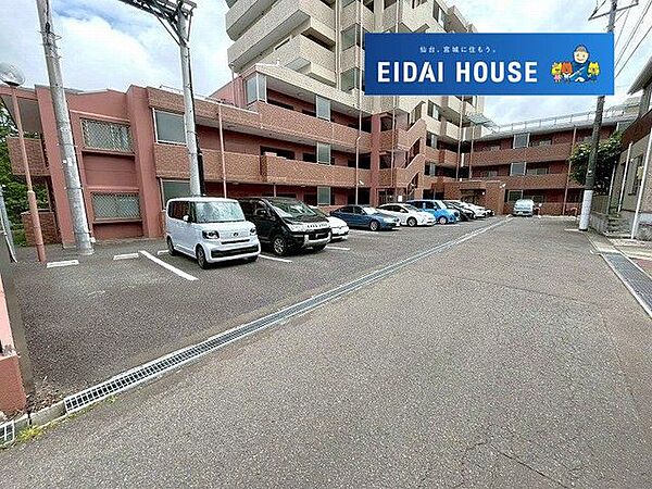 駐車場を拡大表示