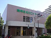病院「興望館上野歯科まで740m」