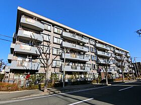 ドルチェ甲子園  ｜ 兵庫県西宮市甲子園五番町17-24（賃貸マンション3LDK・1階・77.90㎡） その1