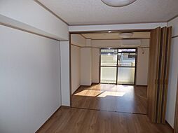 居間