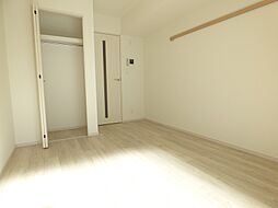 ヴィラ川口元郷 302 3階1Kのリビング/ダイニング