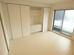 リブリ・richeIV 201 2階1Kのリビング/ダイニング