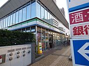 ファミリーマート 川口金山町店（211m）