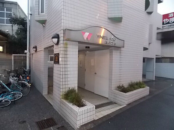 建物エントランス