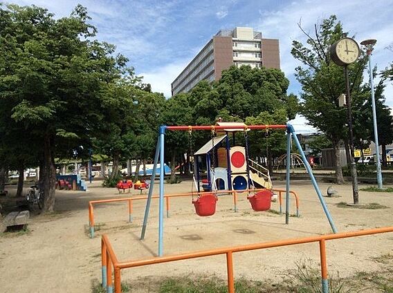 ■中加賀屋公園...