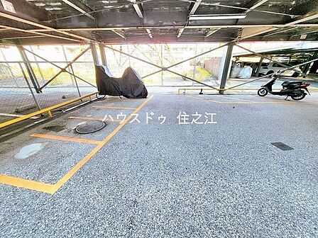 ★バイク置場。最新の空き状況の確認はお気軽にお申し付け下さい。
