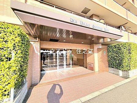 ★解放感のあるエントランス。明るい印象を受けますね♪