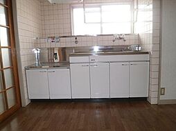 レジデンス三吉 3階3DKの室内