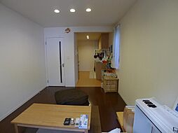 京すまい・吉田 102 1階ワンルームのリビング/ダイニング