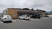 セブンイレブン甲府地方気象台西店421m